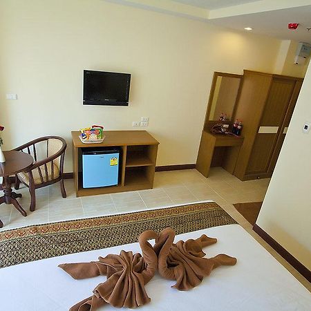 Iris Residence Паттайя Экстерьер фото